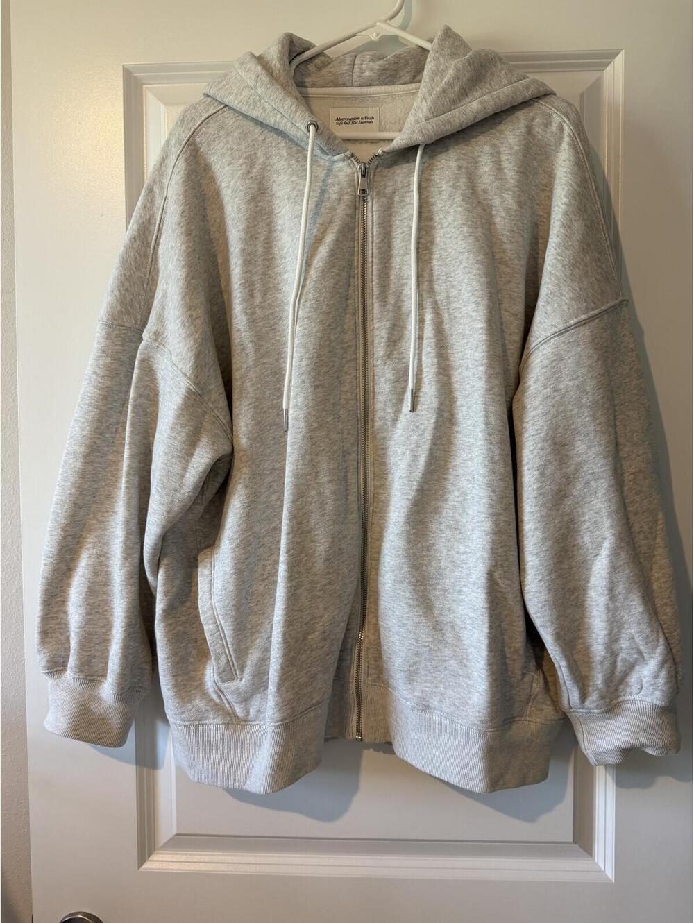 Abercrombie & Fitch Soft A&F Max Essentials Large